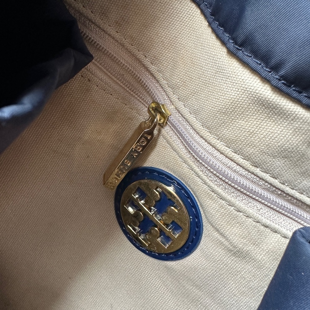 TORY BURCH Ella Tote Bag - Picture 3 of 8
